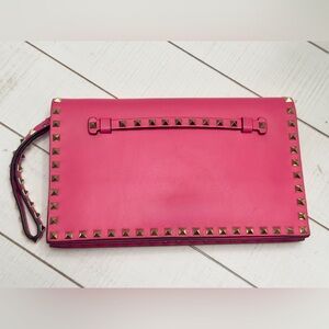 Valentino Garavani Rockstud Leather Clutch- Hot Pink